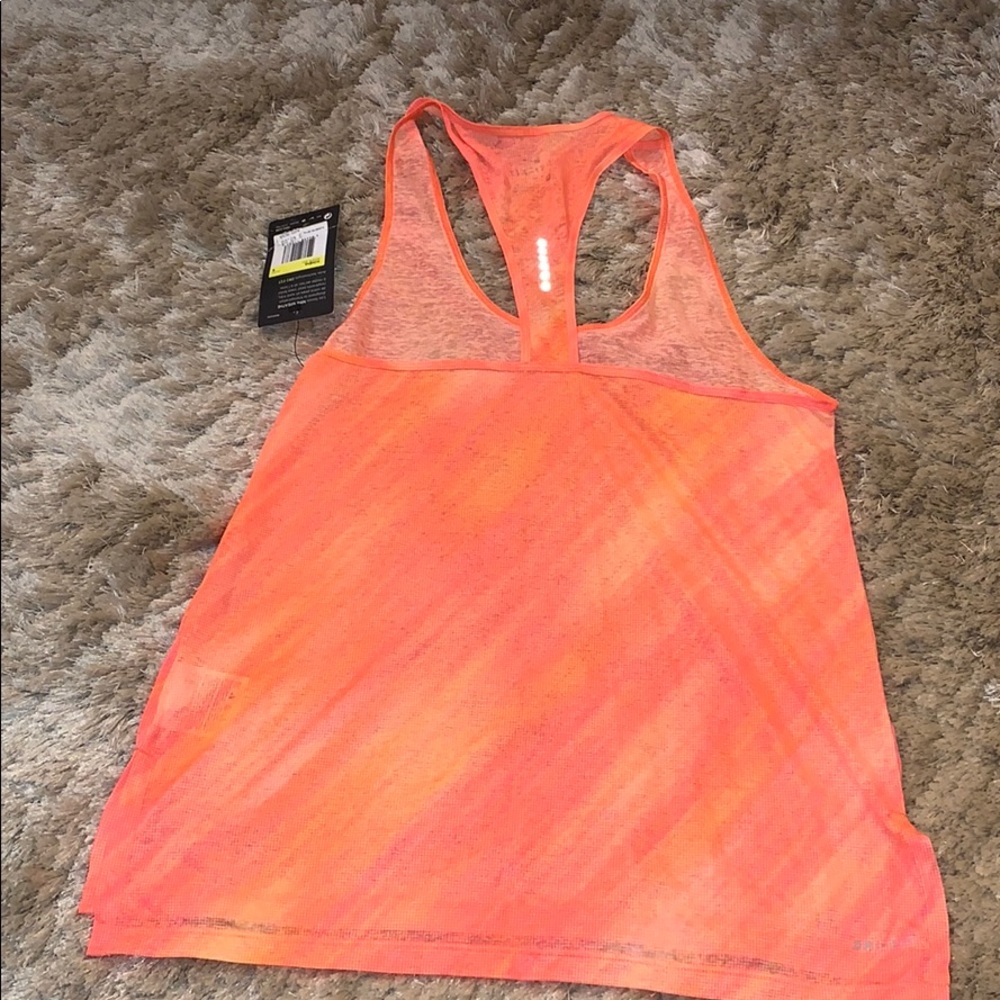 Nike - Picture 2 of 2